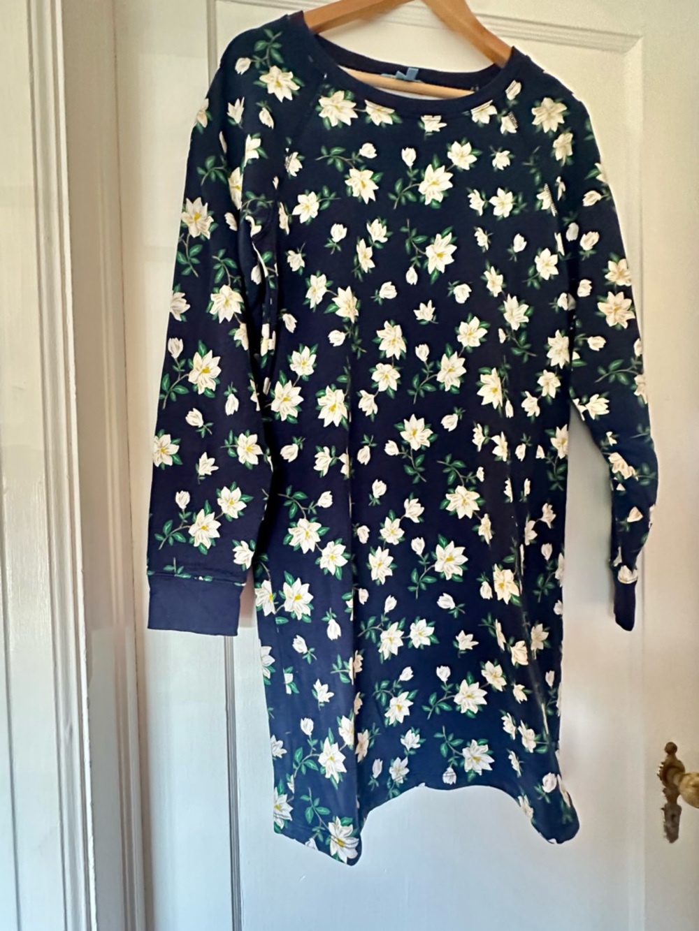 Draper James Navy  Knit Floral print Dress.